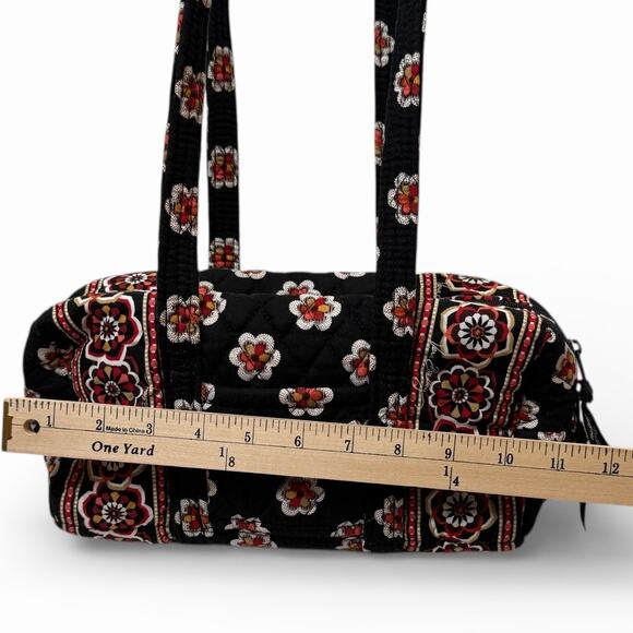 Vera Bradley Retired Y2K Pirouette Small Duffel - Black Red Floral - Like New! - Picture 10 of 14
